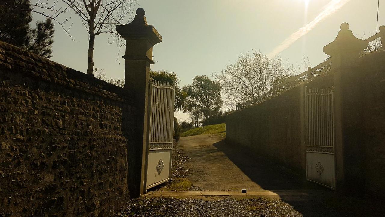 Le Domaine Des Roseraies Monfréville Zewnętrze zdjęcie