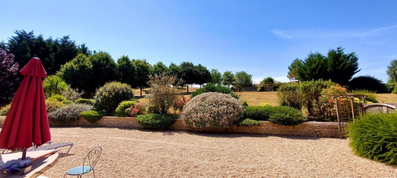Le Domaine Des Roseraies Monfréville Zewnętrze zdjęcie