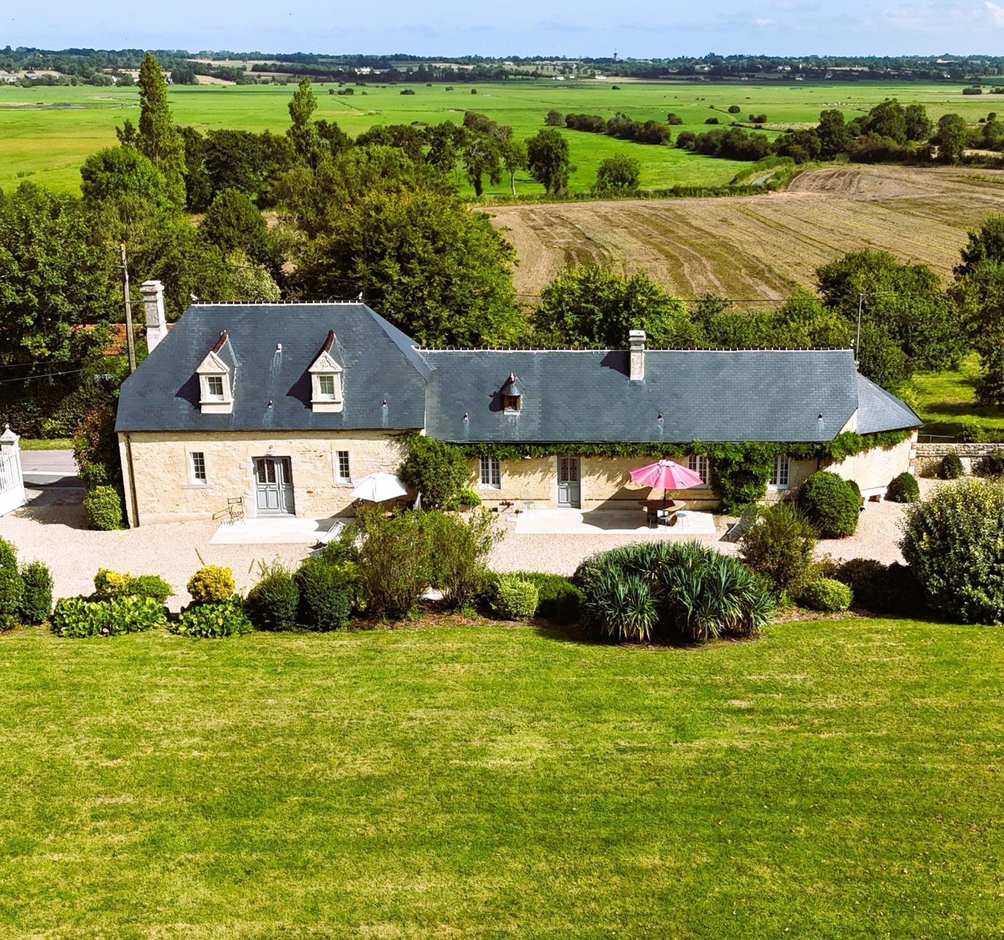 Le Domaine Des Roseraies Monfréville Zewnętrze zdjęcie